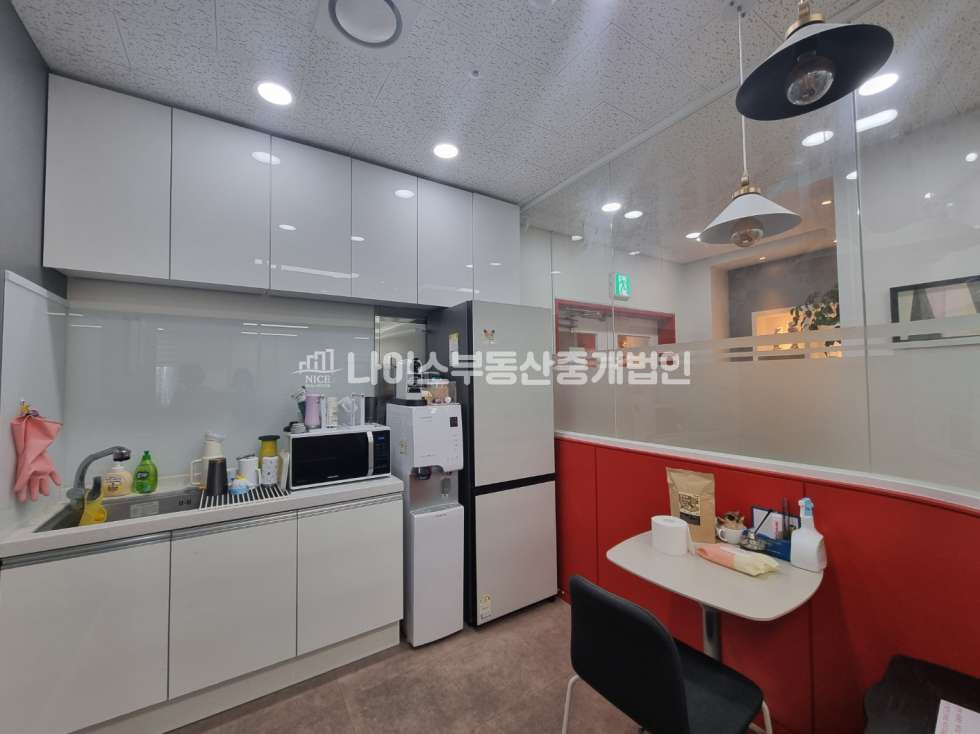 서울 송파구 문정동 룸2개,탕비,코너호실 월세 매물번호 10082 사진 1