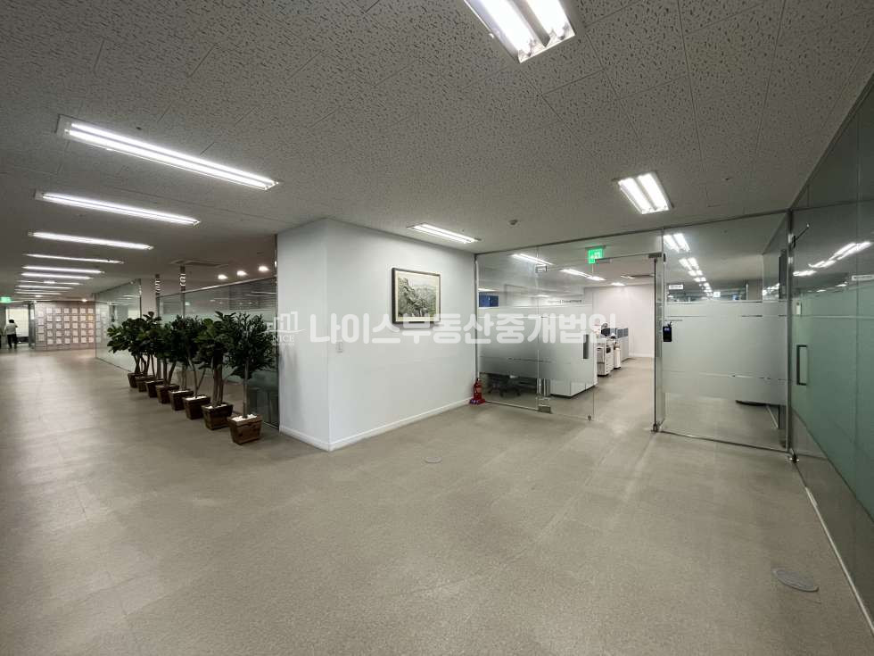 서울 송파구 문정동 한개층단독사용, 470평, 초대형평수 임대 월세 매물번호 10165 사진 1
